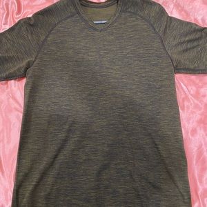 V-Neck Lululemon Shirt